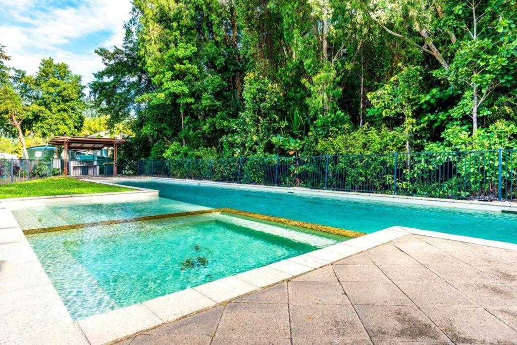 Blue Lagoon Villa B Cairns Buitenkant foto